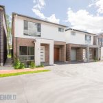 Guma Glade RIVERSTONE Townhouse