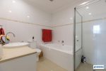 Bechert Rd CHISWICK Apartment