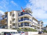 Dolphin Close CHISWICK Apartment