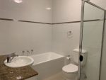 Dolphin Close CHISWICK Apartment