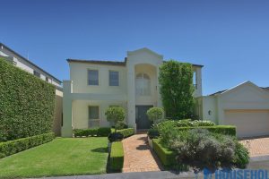 Warrane Road NORTH WILLOUGHBY House