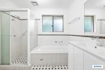 Targo Road Toongabbie Apartment