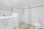 Marine Drive Chiswick Apartment