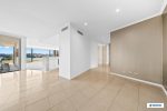 Marine Drive Chiswick Apartment